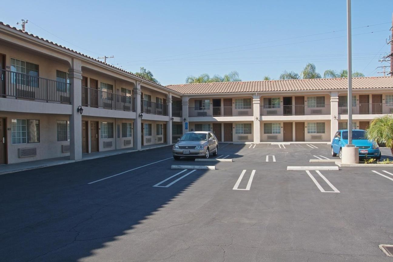 Burbank Inn And Suites Zewnętrze zdjęcie