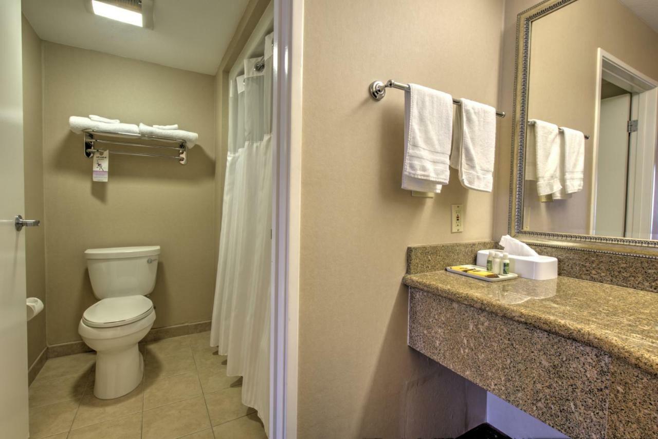 Burbank Inn And Suites Zewnętrze zdjęcie
