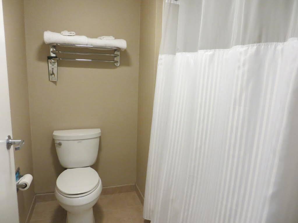 Burbank Inn And Suites Zewnętrze zdjęcie
