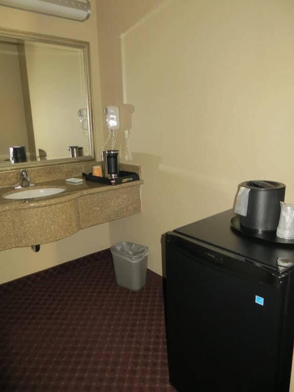 Burbank Inn And Suites Zewnętrze zdjęcie